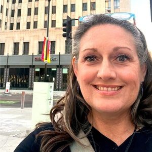 Meet your Posher, Micheline